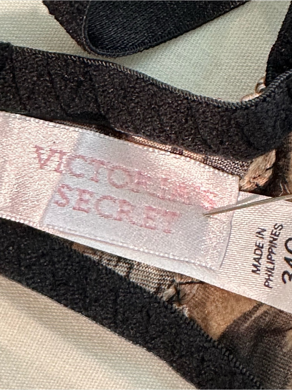 Victoria's Secret Leopard-Print Satin Chemise sexy, lace, witchy fetish Y2K - Picture 9 of 11